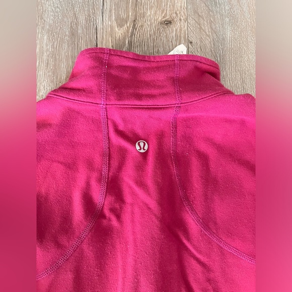 Lululemon jacket size 8 - Picture 2 of 6